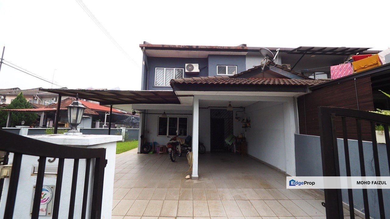 For Sale ( CORNER LOT FACING OPEN) Double Storey Terrace Taman Sri