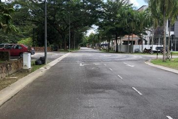 3 storey Bungalow Ttdi The Valley Ampang Non Bumi 