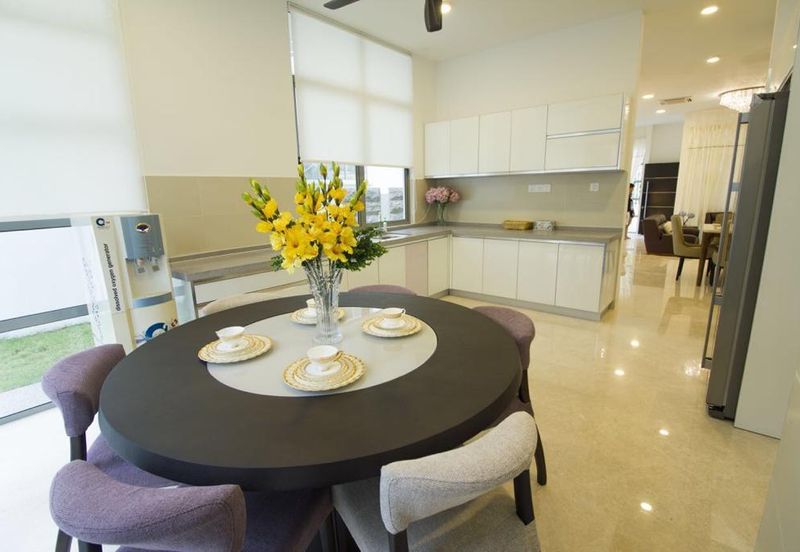 3 storey Bungalow Ttdi The Valley Ampang Non Bumi 