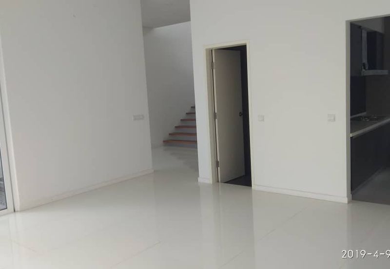 Sunway Rydgeway 3 Storey Bungalow End Lot Non Bumi