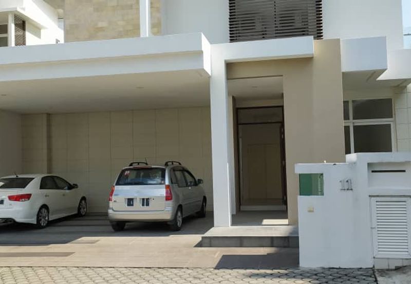 Sunway Rydgeway 3 Storey Bungalow End Lot Non Bumi