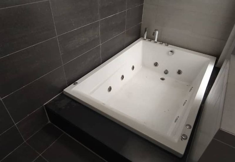 Sunway Rydgeway 3 Storey Bungalow End Lot Non Bumi