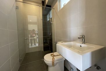 New 3 Storey Semi-D Astana Kemensah, Taman Melawat