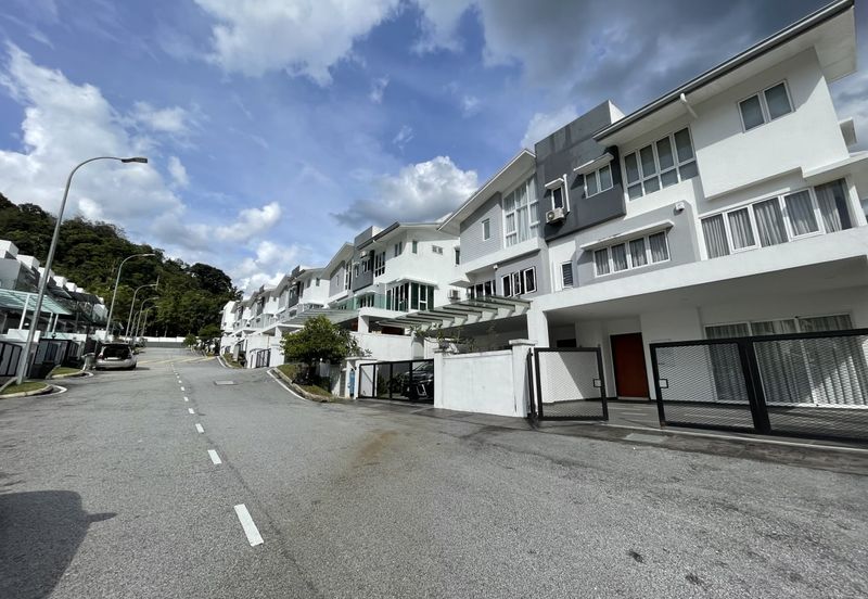 New 3 Storey Semi-D Astana Kemensah, Taman Melawat