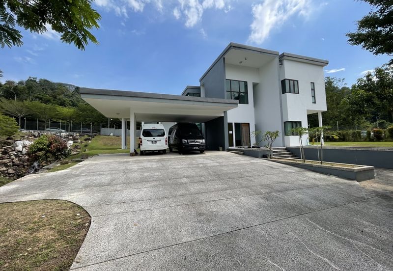 2 Storey End Lot Bungalow With Facing River The Re