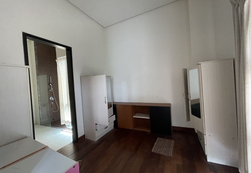 2 Storey End Lot Bungalow With Facing River The Re