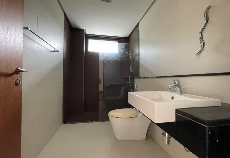 2 Storey End Lot Bungalow With Facing River The Re