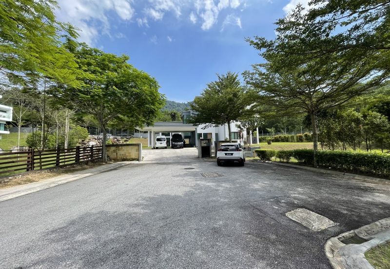 2 Storey End Lot Bungalow With Facing River The Re