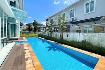 2-storey bungalow Type A Ukay Seraya Freehold 8604
