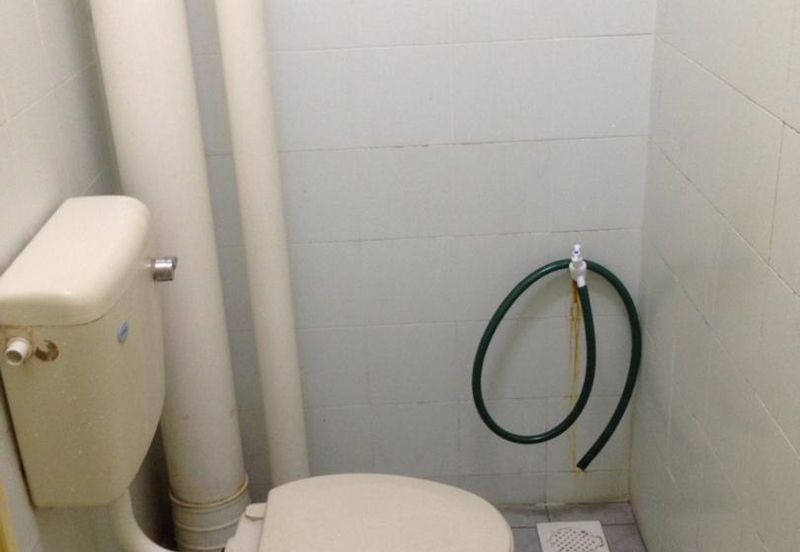 Lakeview Apartment Taman Jasa Perwira, Jalan Sunga