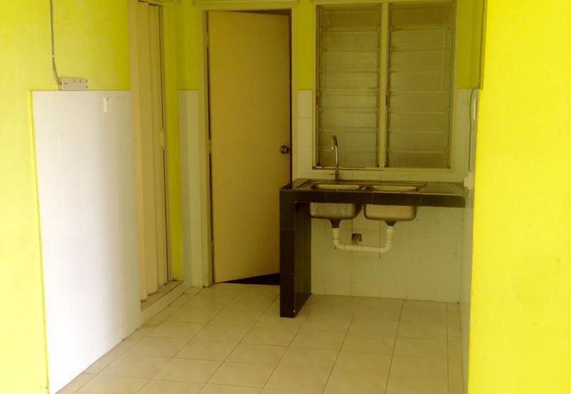 Lakeview Apartment Taman Jasa Perwira, Jalan Sunga