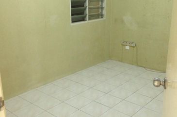 Lakeview Apartment Taman Jasa Perwira, Jalan Sunga