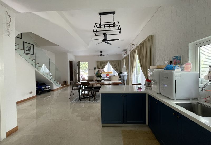 2.5Storey Semi-D Cluster Hevea Kemensah Tmn Melawa