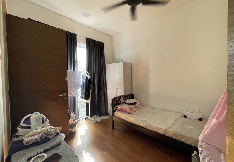 2.5Storey Semi-D Cluster Hevea Kemensah Tmn Melawa