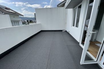 2.5Storey Semi-D Cluster Hevea Kemensah Tmn Melawa