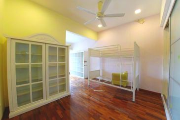2.5 Storey House - Fully Furnished Sering Ukay, Am