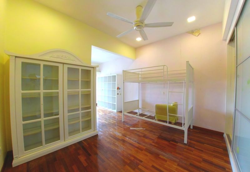 2.5 Storey House - Fully Furnished Sering Ukay, Am