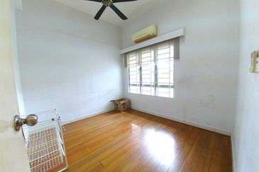 2.5 Storey House - Fully Furnished Sering Ukay, Am