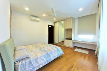 3 Storey Villa Bungalow Park Manor,Sierramas Sunga