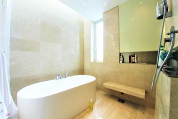 3 Storey Villa Bungalow Park Manor,Sierramas Sunga