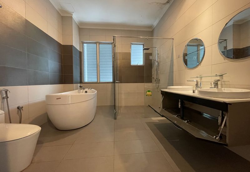 3 Storey Semi-D Beverly Height, Phase 5 Freehold 5