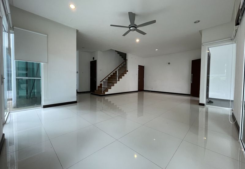 3 Storey Semi-D Beverly Height, Phase 5 Freehold 5