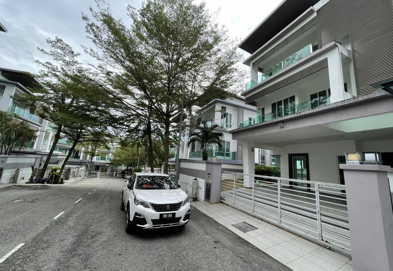 3 Storey Semi-D Beverly Height, Phase 5 Freehold 5