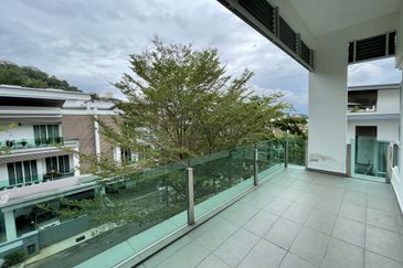 3 Storey Semi-D Beverly Height, Phase 5 Freehold 5