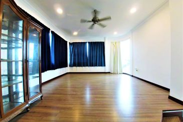 3 Storey Corner Lot Bungalow With Pool Titiwangsa 