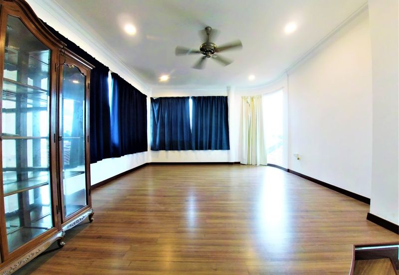 3 Storey Corner Lot Bungalow With Pool Titiwangsa 