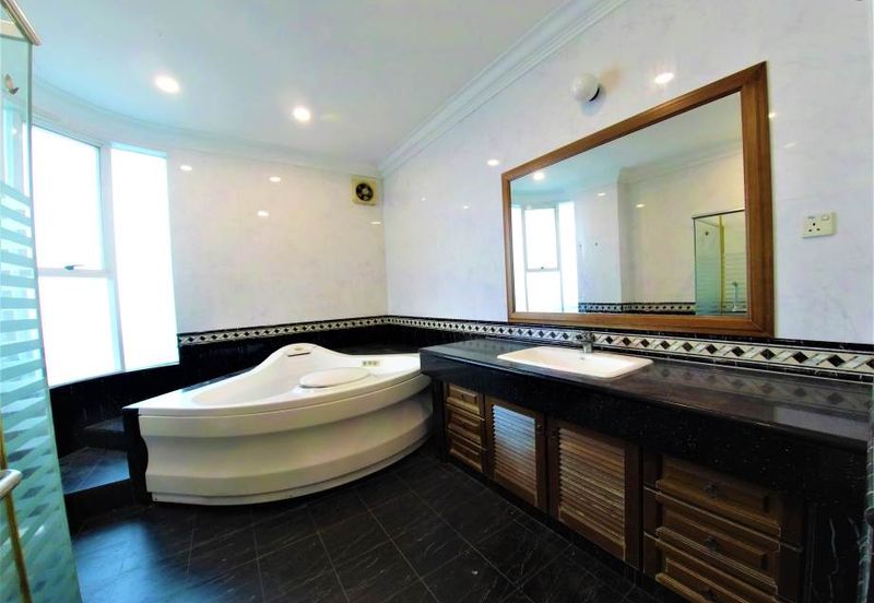 3 Storey Corner Lot Bungalow With Pool Titiwangsa 