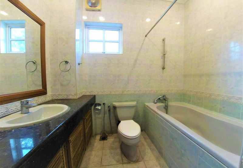 3 Storey Corner Lot Bungalow With Pool Titiwangsa 