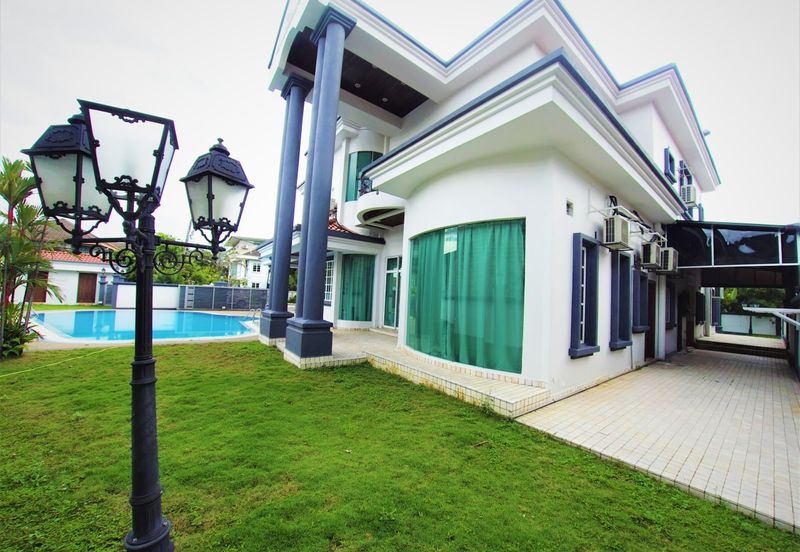 3 Storey Corner Lot Bungalow With Pool Titiwangsa 