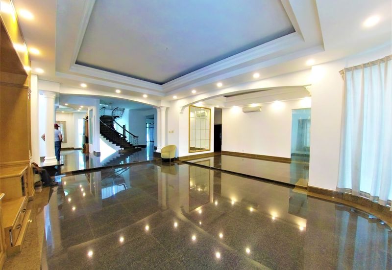 3 Storey Corner Lot Bungalow With Pool Titiwangsa 