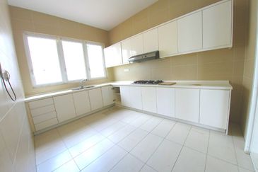 4 Storey Twin Villa Contours Melawati Private Lift