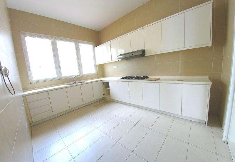 4 Storey Twin Villa Contours Melawati Private Lift