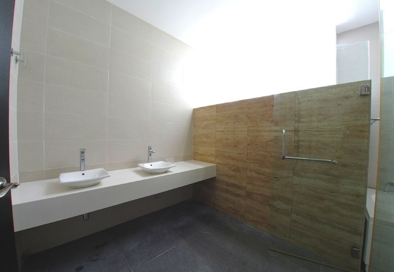 4 Storey Twin Villa Contours Melawati Private Lift