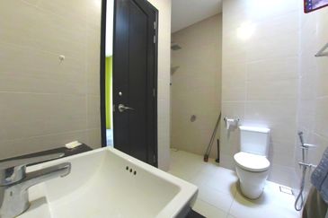 4 Storey Twin Villa Contours Melawati Private Lift