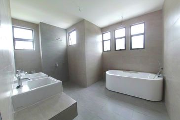 2 Storey Semi D Corner Emery, Kemensah Melawati Fr