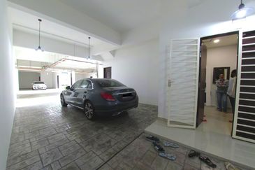 4 Storey Courtyard Villa, Embun @ Kemensah Freehol