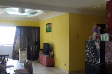 Freehold Villa Mewah Apartment Salak South 850 sqf