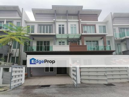 2.5 Storey Super Link Terrace 26x85 Nilai Springs , Negeri Sembilan, Nilai