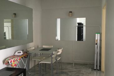 The Palladium Condominium, Jalan Gurney 2, Kampung