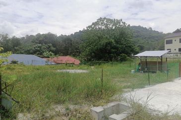 Lot Banglo Hulu Langat Batu 17 Seberang Geran Indi