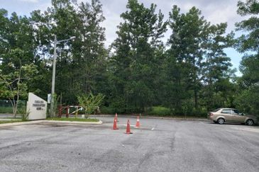 2 Acre Non Bumi  Agri Land Zoning Residential at Saujana Rawang