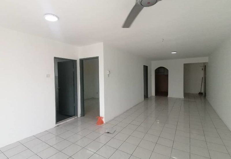 Pantai Hill Park Phase 5 Pantai Dalam Near Mid Valley with Huge Balcony