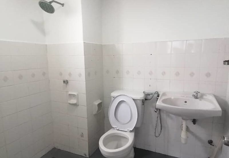 Pantai Hill Park Phase 5 Pantai Dalam Near Mid Valley with Huge Balcony