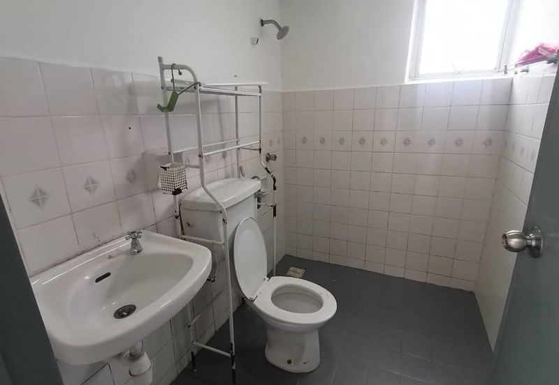 Pantai Hill Park Phase 5 Pantai Dalam Near Mid Valley with Huge Balcony