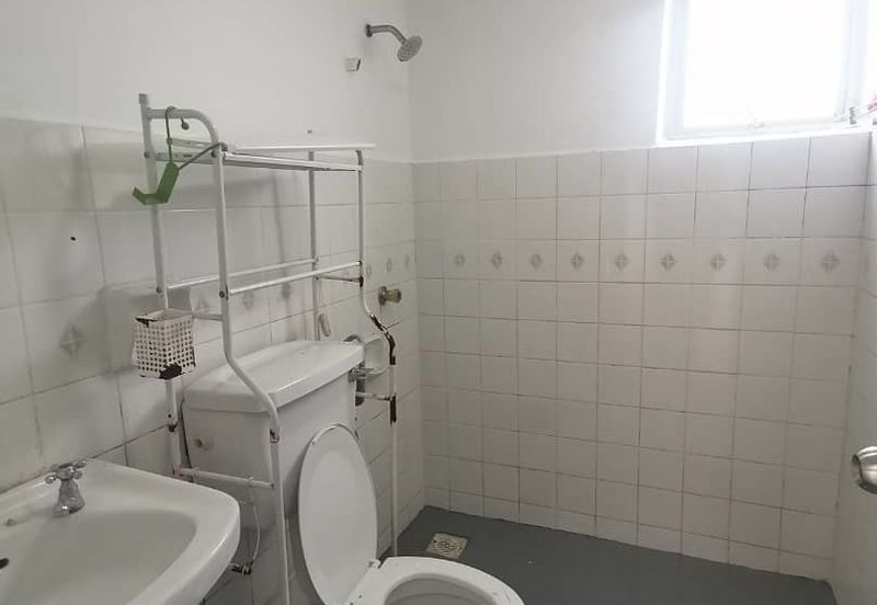 Pantai Hill Park Phase 5 Pantai Dalam Near Mid Valley with Huge Balcony