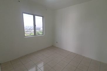 Pantai Hill Park Phase 5 Pantai Dalam Near Mid Valley with Huge Balcony